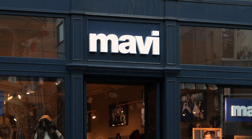 Mavi’nin ilk yarı konsolide gelirleri 19 milyar 833 milyon TL, net kârı ise 1 milyar 17 milyon TL oldu Mavi’nin ilk yarı konsolide gelirleri 19 milyar 833 milyon TL, net kârı ise 1 milyar 17 milyon TL oldu