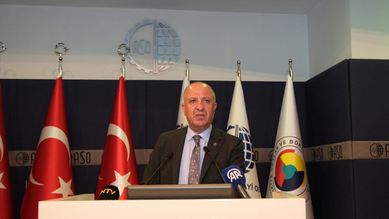 ‘Hedeflerde sapma güven zayıflatıyor’ ‘Hedeflerde sapma güven zayıflatıyor’