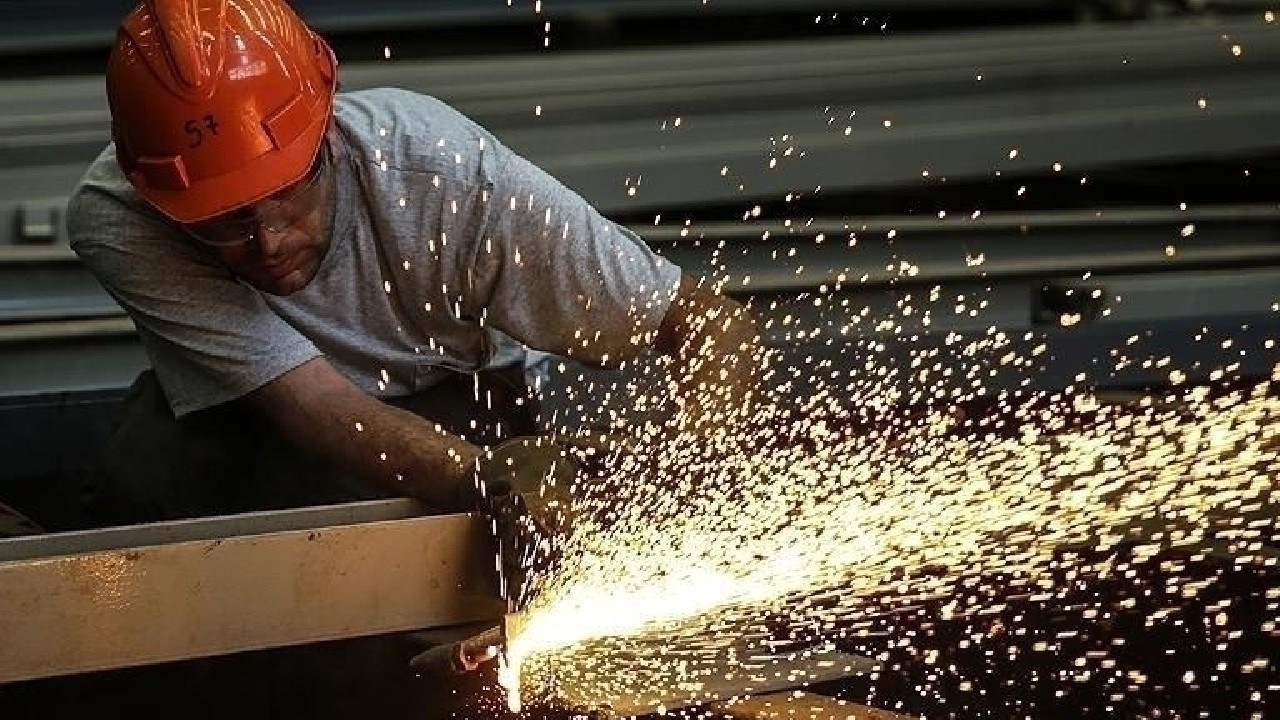 Euro Bölgesi’nde sanayi üretimi arttı