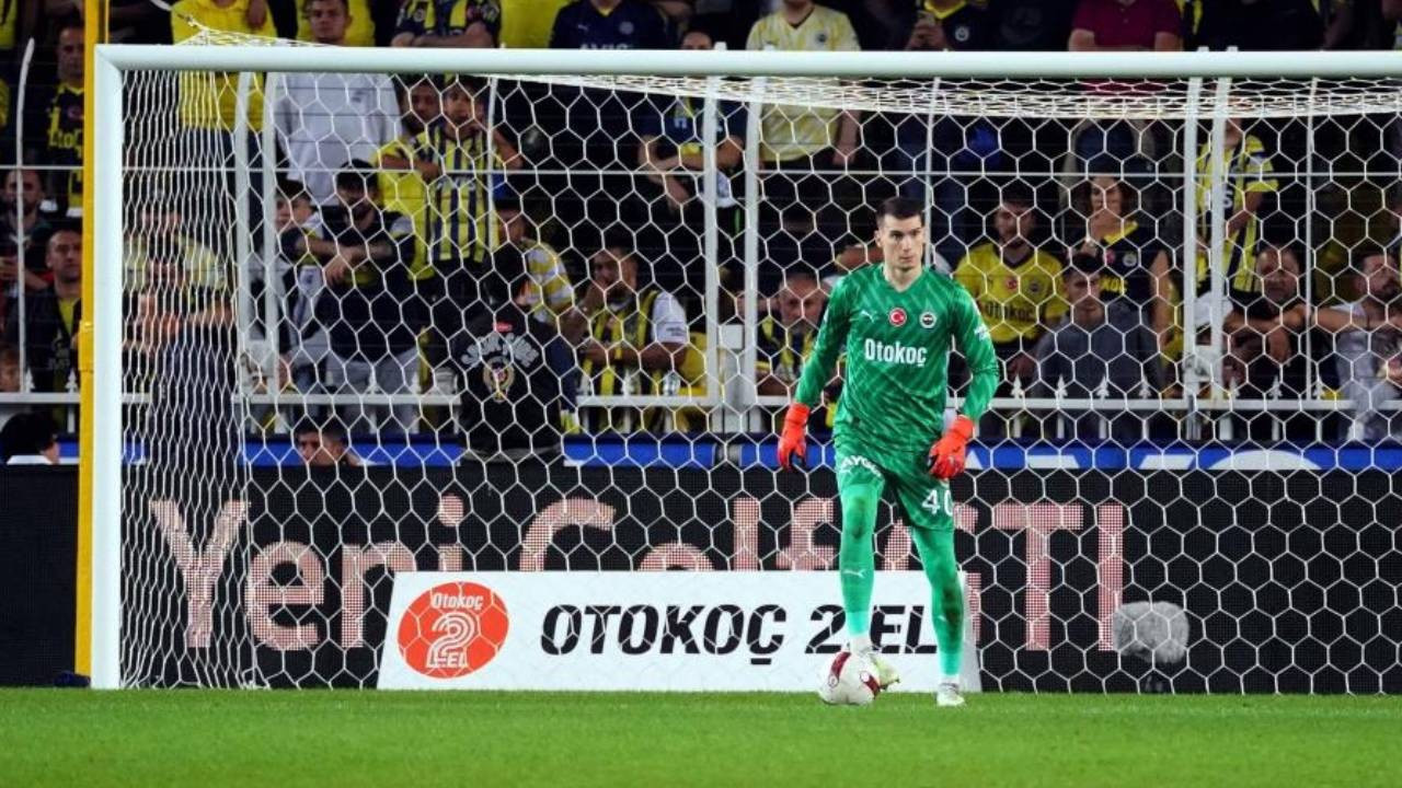 Fenerbahçe, kaleci Dominik Livakovic'i İspanyol ekibi Girona'ya kiraladı Fenerbahçe, kaleci Dominik Livakovic'i İspanyol ekibi Girona'ya kiraladı
