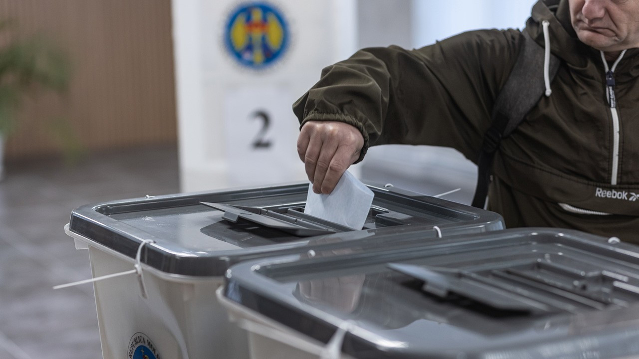 Moldova’da genel seçimi AB yanlısı iktidar partisi kazandı