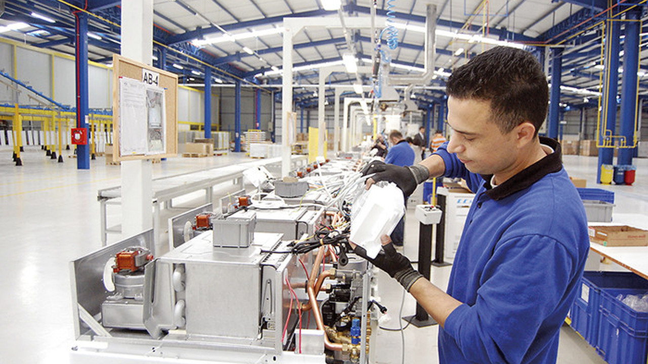 Yeni işe alınan sigortalılara üç aylık destek Yeni işe alınan sigortalılara üç aylık destek