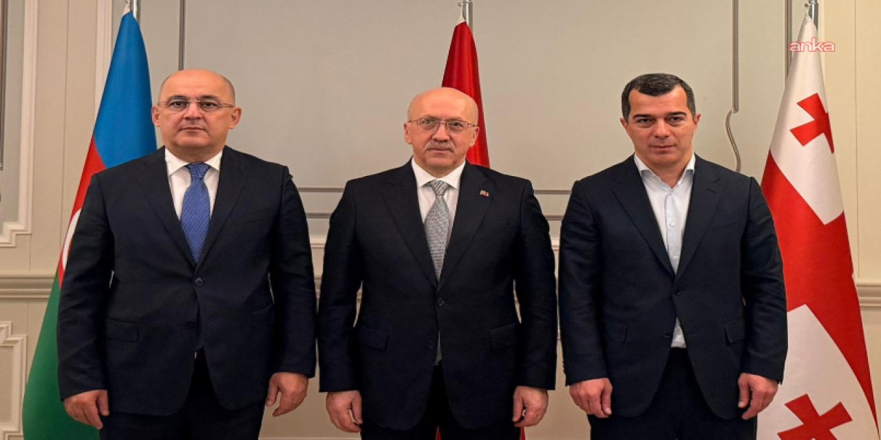 Türkiye, Azerbaycan ve Gürcistan gümrük iş birliğini güçlendiriyor Türkiye, Azerbaycan ve Gürcistan gümrük iş birliğini güçlendiriyor