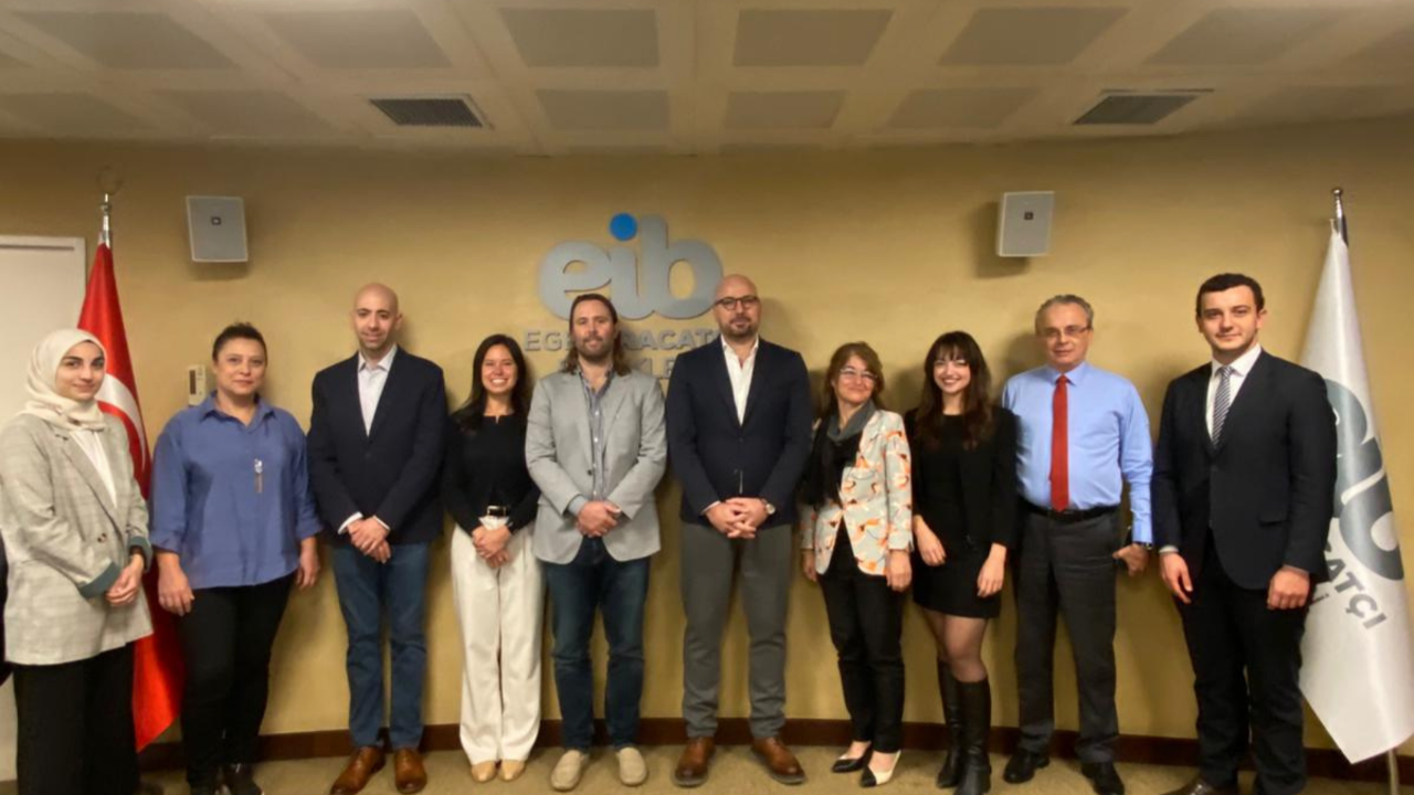 Amerikan mobilya devi İzmir’de ofis açacak