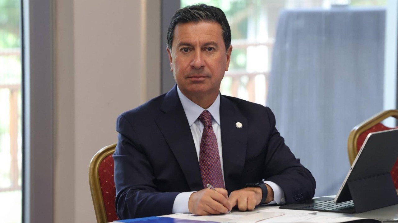 Başkan Aras: Her şeye zam gelirken gelirimiz sabit kalıyor Başkan Aras: Her şeye zam gelirken gelirimiz sabit kalıyor