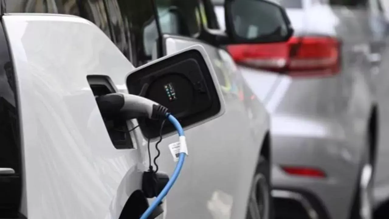 Elektrikli araçlar için 81 ilde 529 şarj istasyonu kurulacak Elektrikli araçlar için 81 ilde 529 şarj istasyonu kurulacak