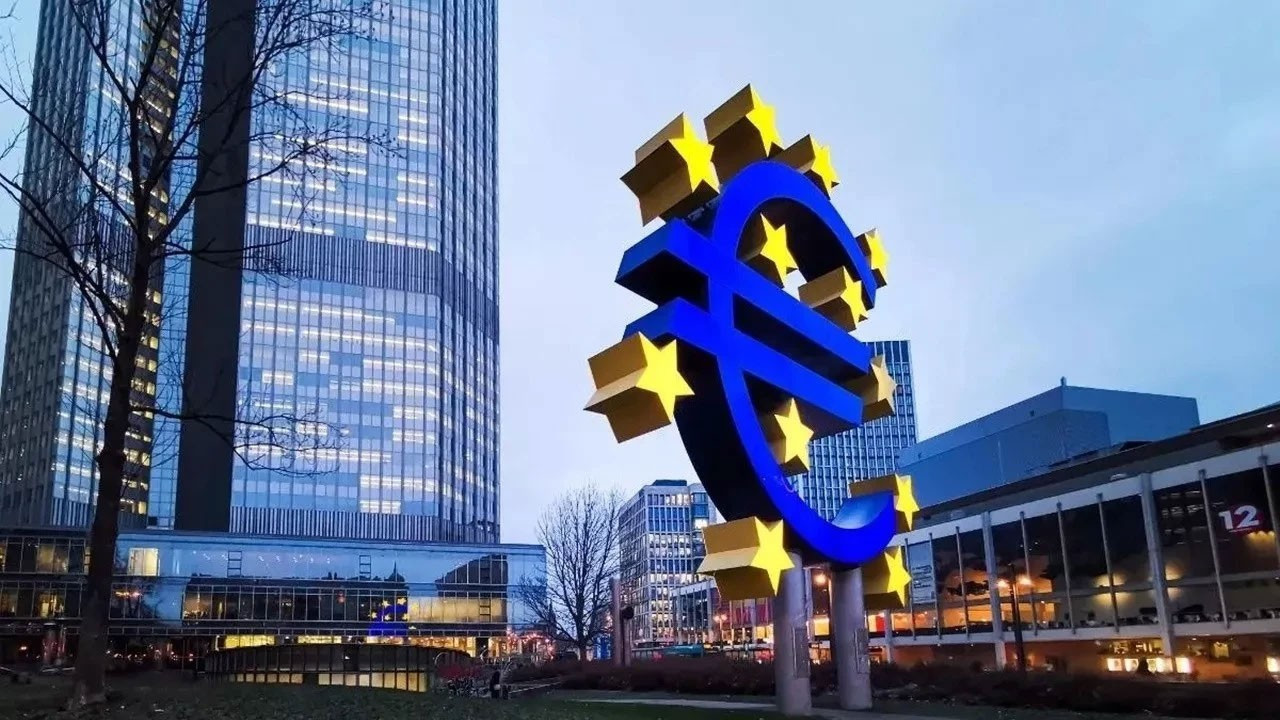 ECB tutanakları üyelerin faiz indirimi için aceleci olmadıklarını gösterdi ECB tutanakları üyelerin faiz indirimi için aceleci olmadıklarını gösterdi