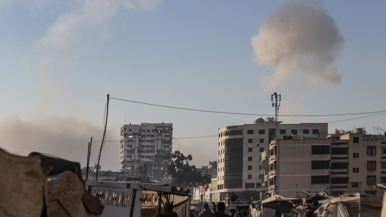 İsrail ordusu Gazze’deki Refah bölgesine hava saldırısı düzenledi
