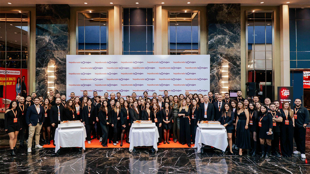 Hepsiburada, iş ortaklarıyla efsane kasım öncesinde bir araya geldi