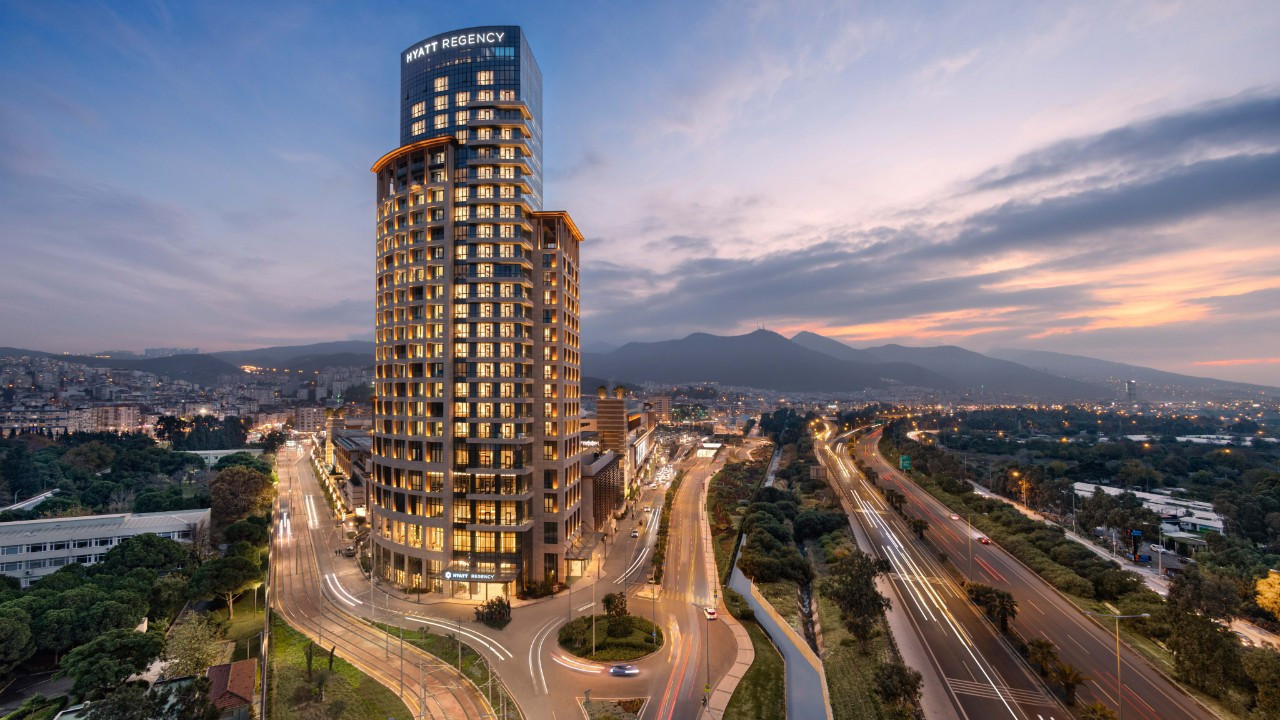 Hyatt Regency İzmir İstinyePark Türkiye’nin en iyi otelleri arasında 6. sırada yer aldı Hyatt Regency İzmir İstinyePark Türkiye’nin en iyi otelleri arasında 6. sırada yer aldı