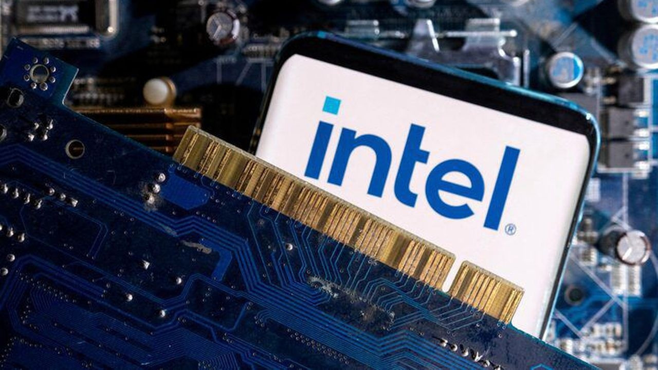 Intel’in geliri yüzde 3 arttı