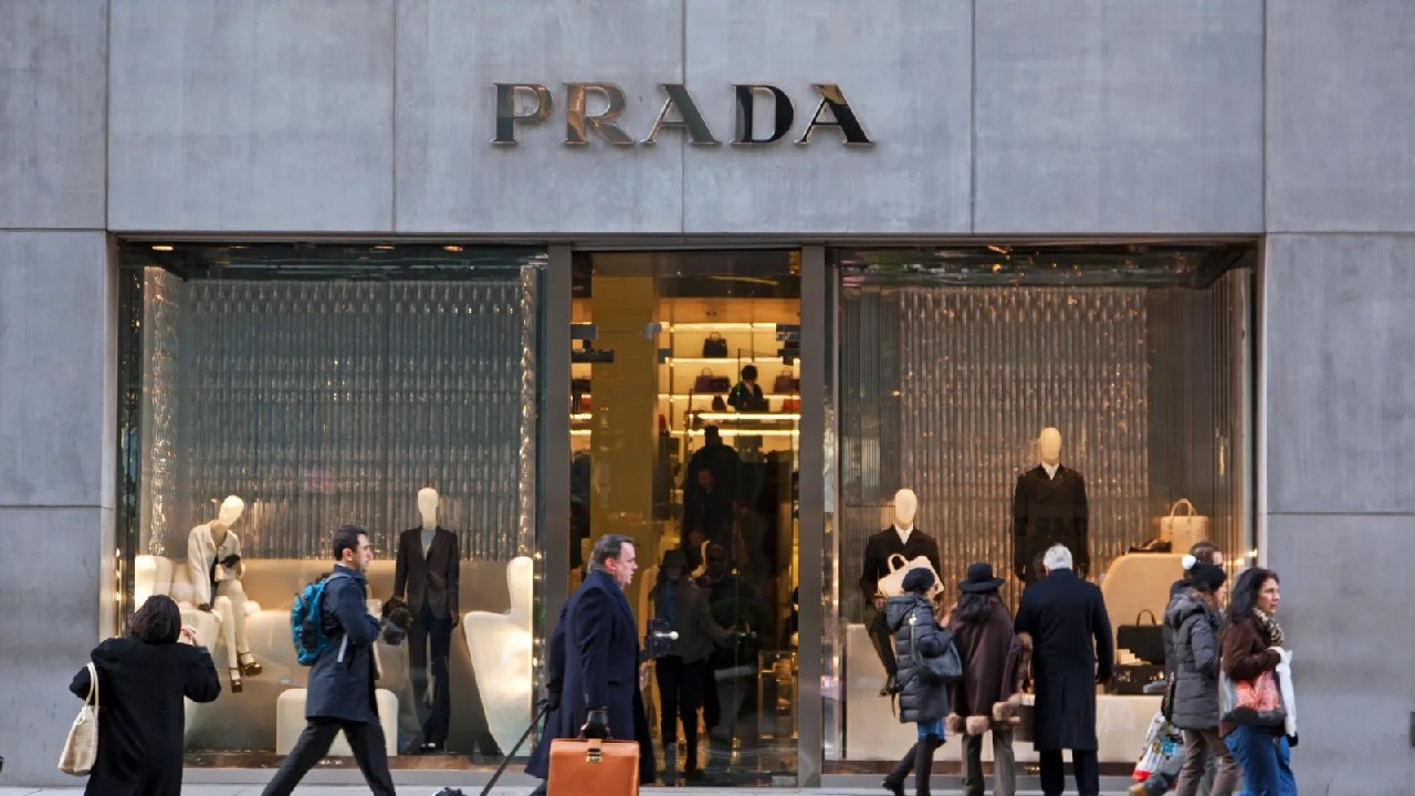 Prada gelirlerini artırdı