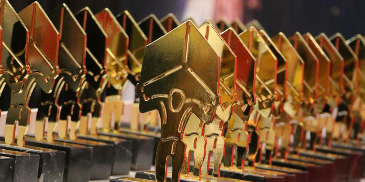 “Atlas Lojistik Ödülleri Sektörün Yenilikçilerini Öne Çıkarıyor” “Atlas Lojistik Ödülleri Sektörün Yenilikçilerini Öne Çıkarıyor”