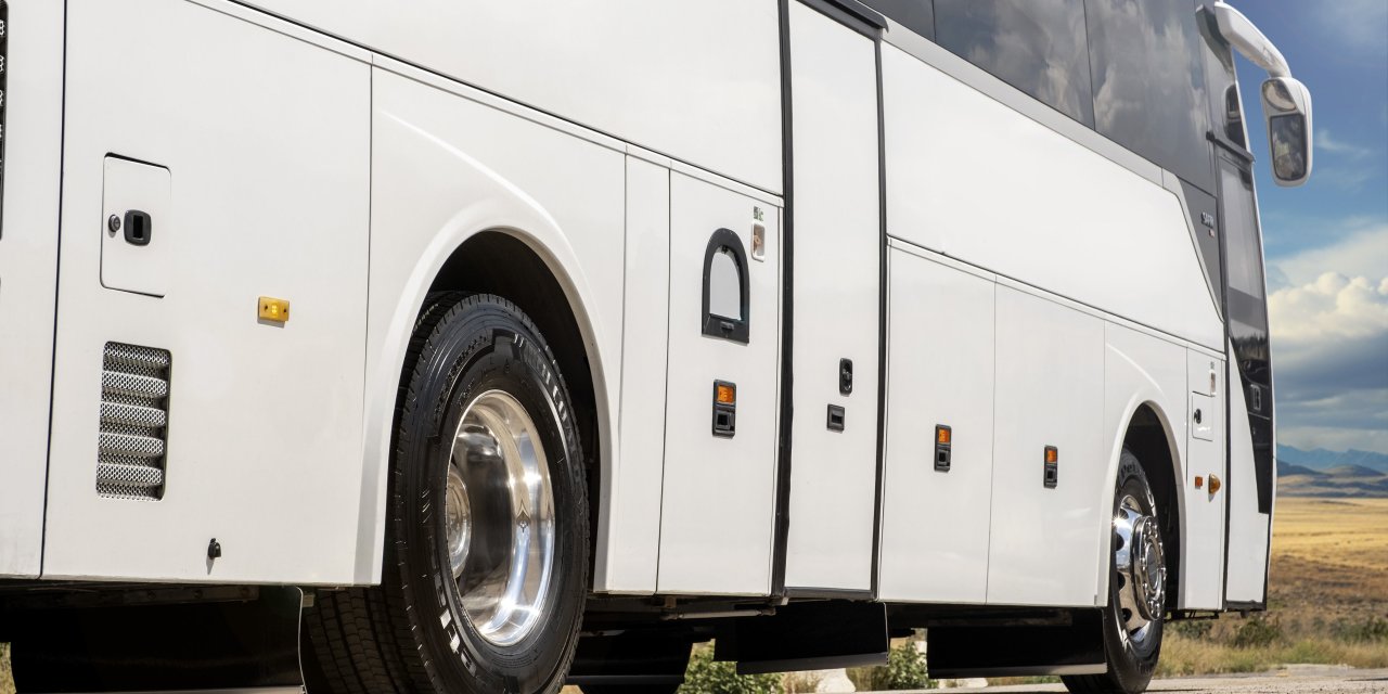 Petlas’ın Yeni Nesil Otobüs Lastikleri Güvenlik ve Konfor Petlas’ın Yeni Nesil Otobüs Lastikleri Güvenlik ve Konfor