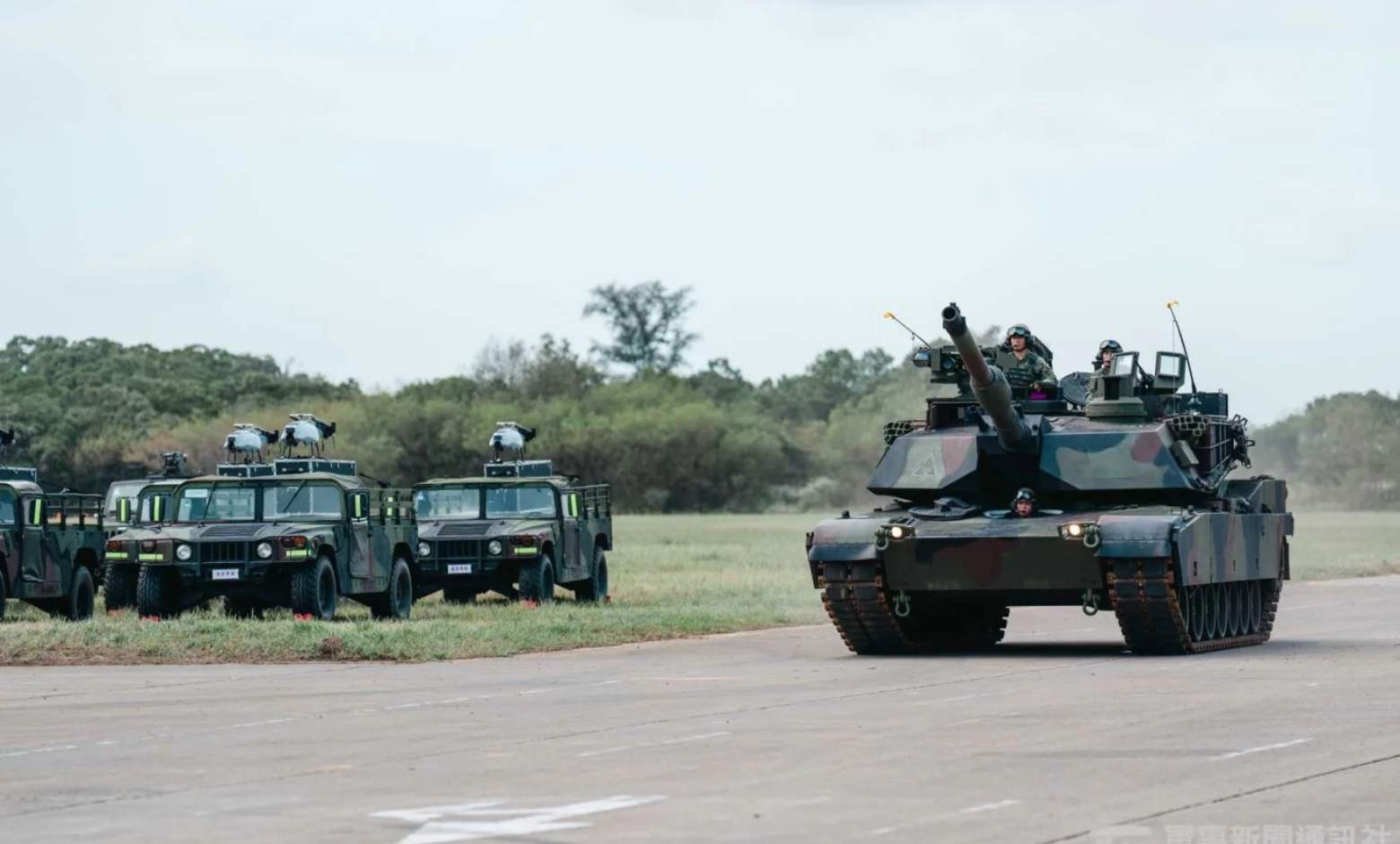 Tayvan, İlk M1A2T Abrams Tank Taburunu Hizmete Aldı Tayvan, İlk M1A2T Abrams Tank Taburunu Hizmete Aldı