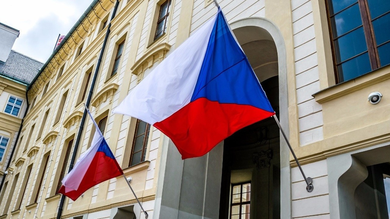 Çekya Merkez Bankası Faiz Oranını Sabit Tutma Kararı Aldı