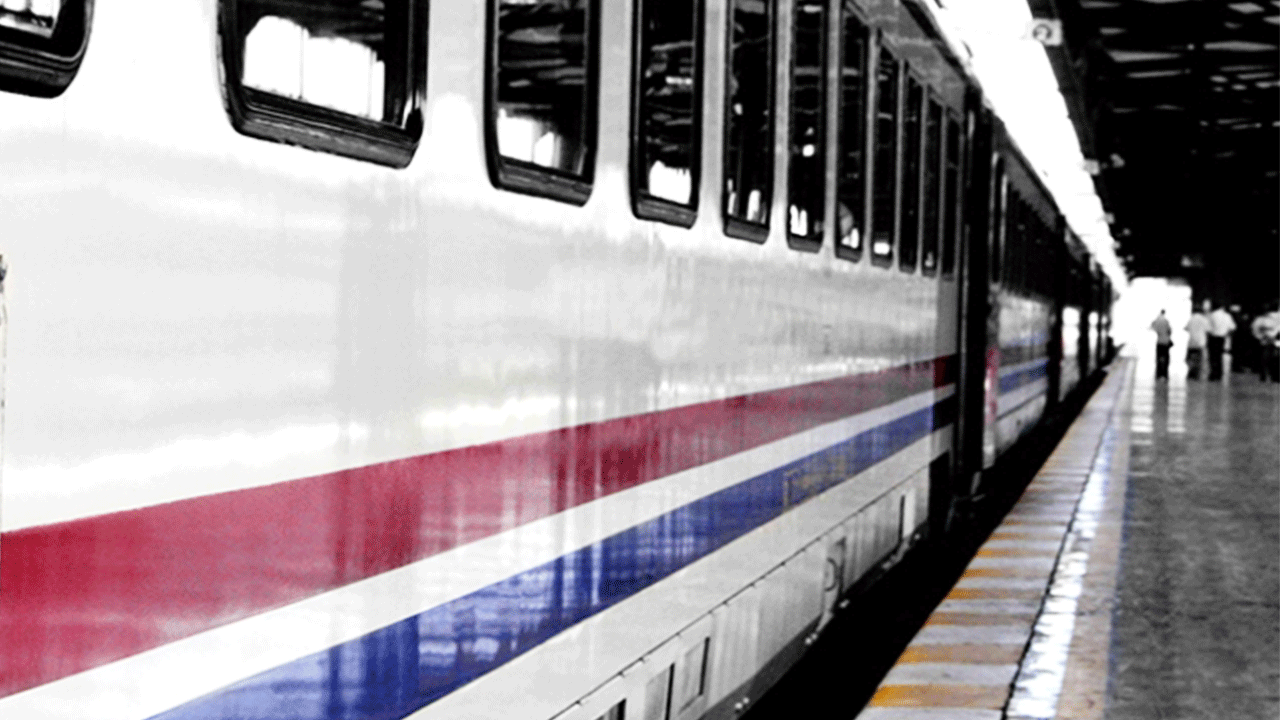 Dijital tren biletleriyle 3 bin ağaç kurtuldu Dijital tren biletleriyle 3 bin ağaç kurtuldu