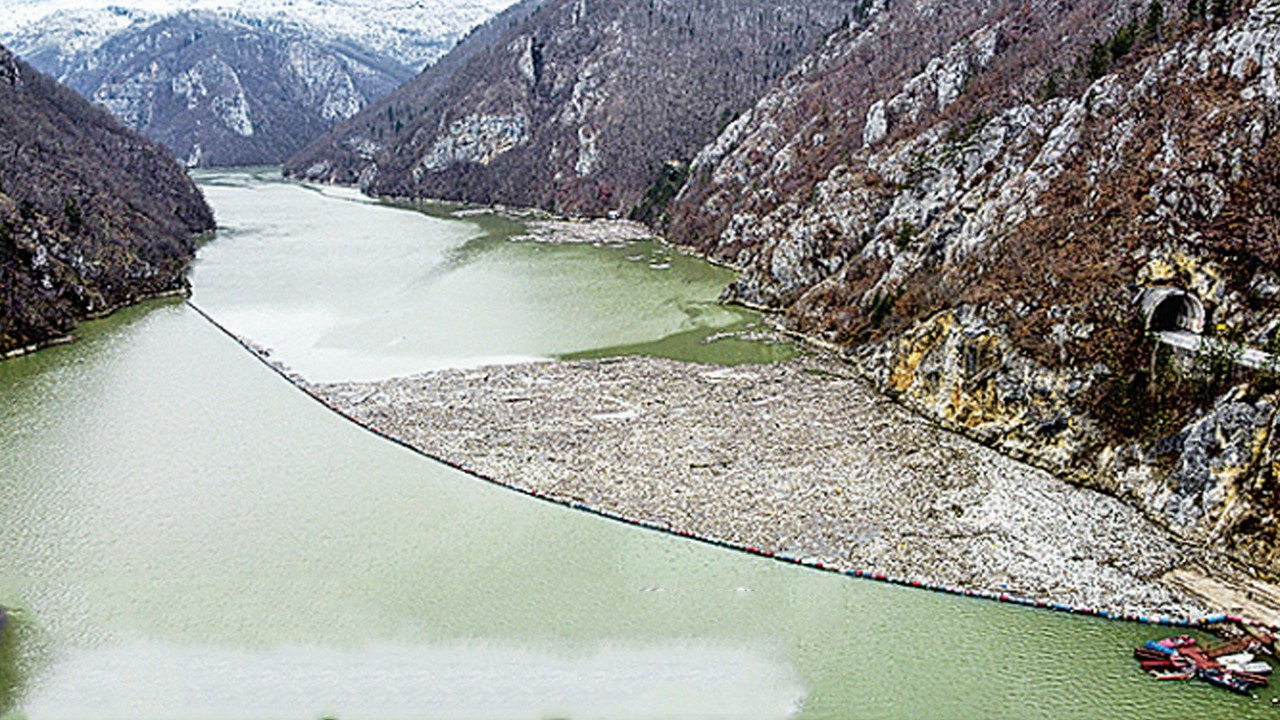 Drina Nehri’nde Ekolojik Felaket: Çöp ve Atık Sorunu