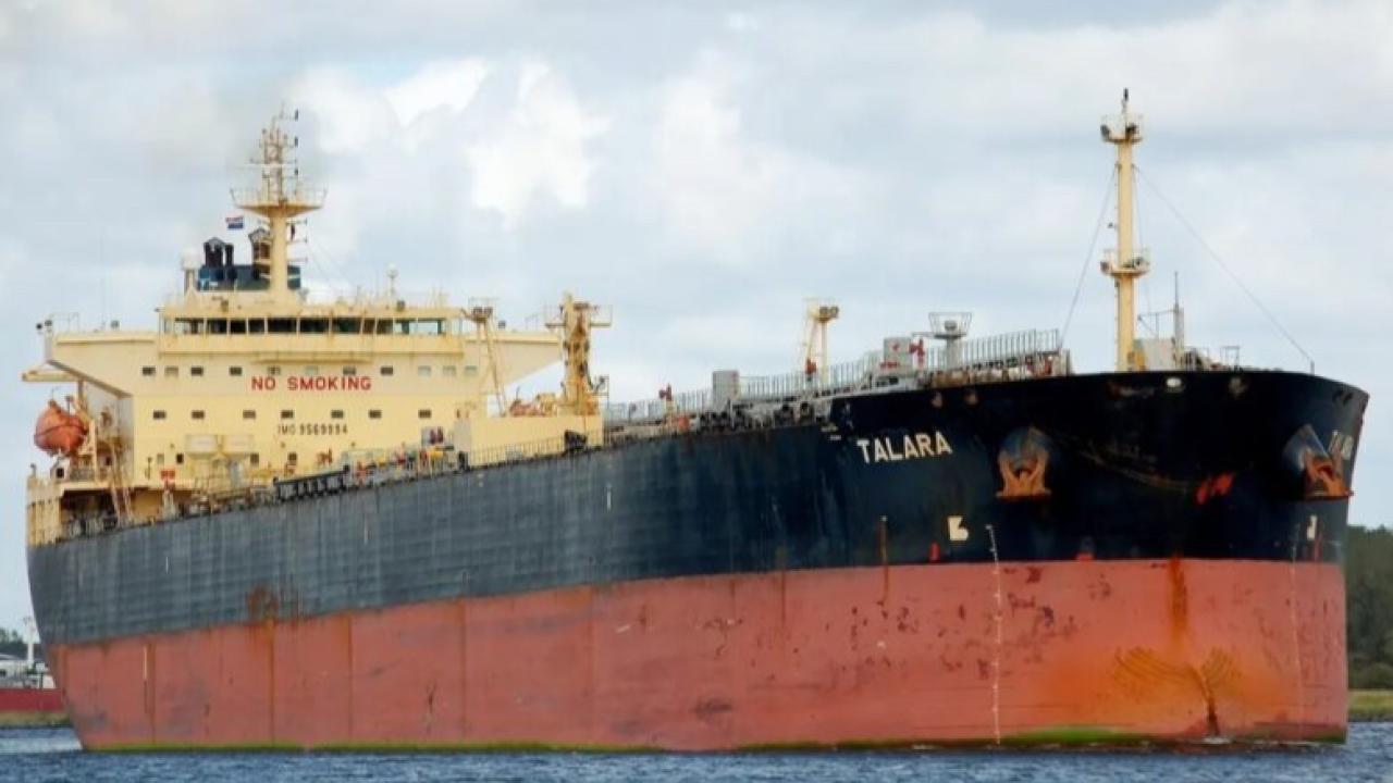 İran, Umman Körfezi’nde Tankere El Koydu