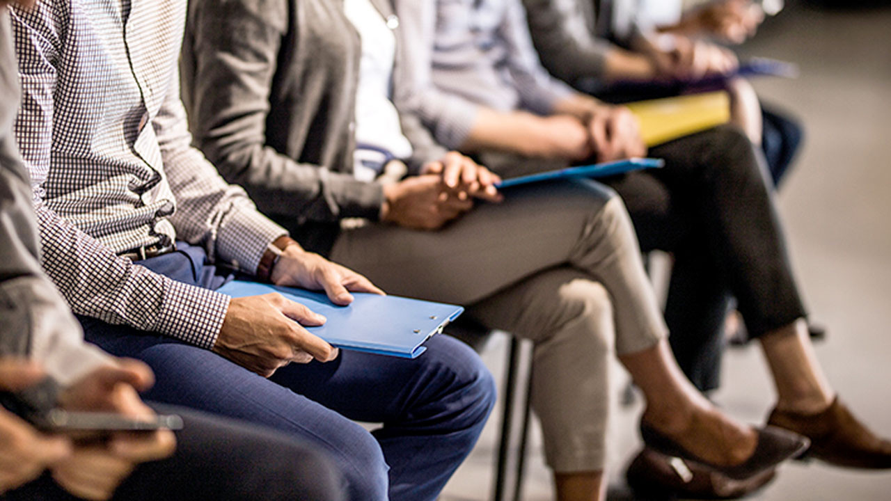 Küresel şirketler on binlerce kişiyi işten çıkarıyor